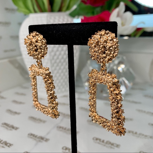 Caicos Dangle Earrings - Picture 4 of 4